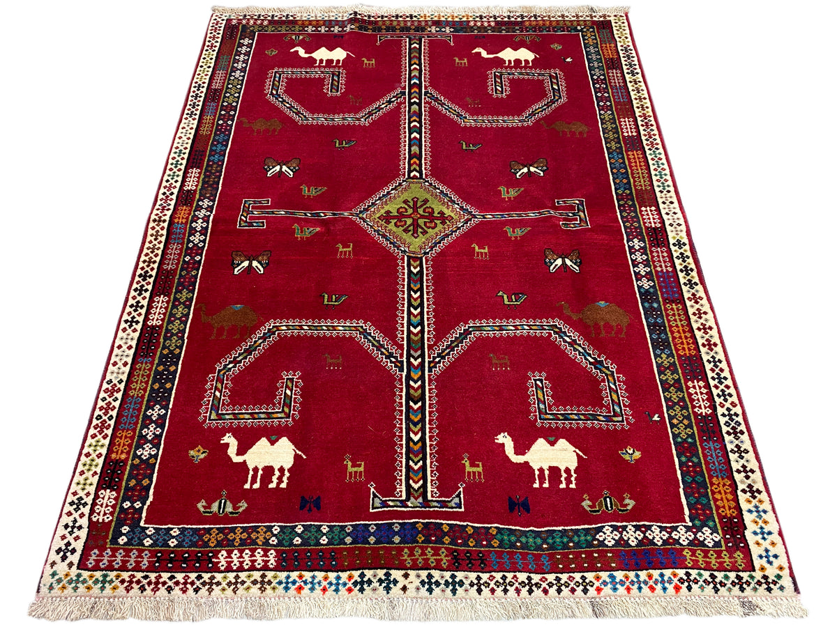 Orientteppich flach gewebt, rotes Feld mit Zierrahmen und Tiermotiven