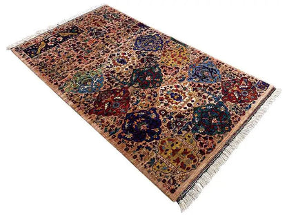 Rectangular Oriental rug with medallion and ornamental pattern, fringes