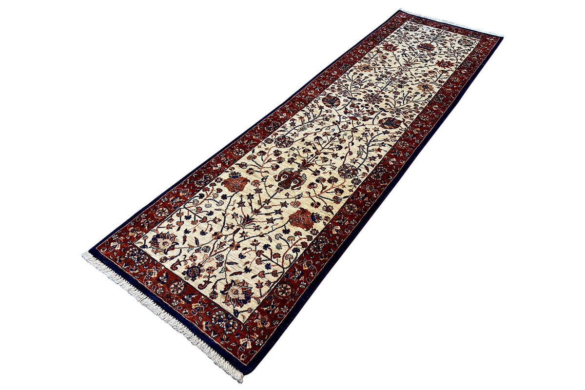 Qashqai exclusive rug, diagonal, cream-colored background with red-blue floral motifs