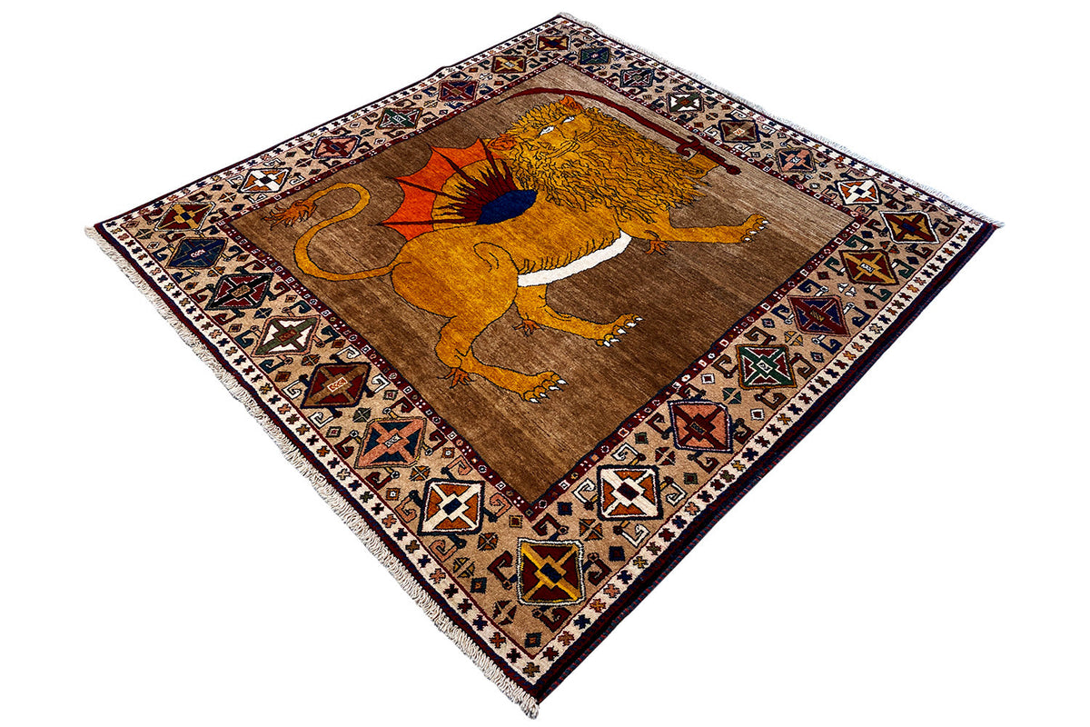 Qashqai exclusive rug 175x166 cm with lion motif, corner border and fringes
