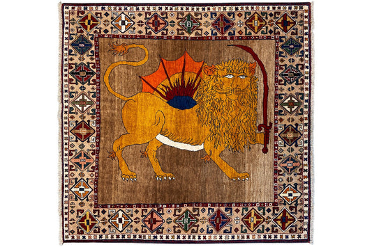 Qashqai exclusive rug 175x166 cm with lion motif and geometric border
