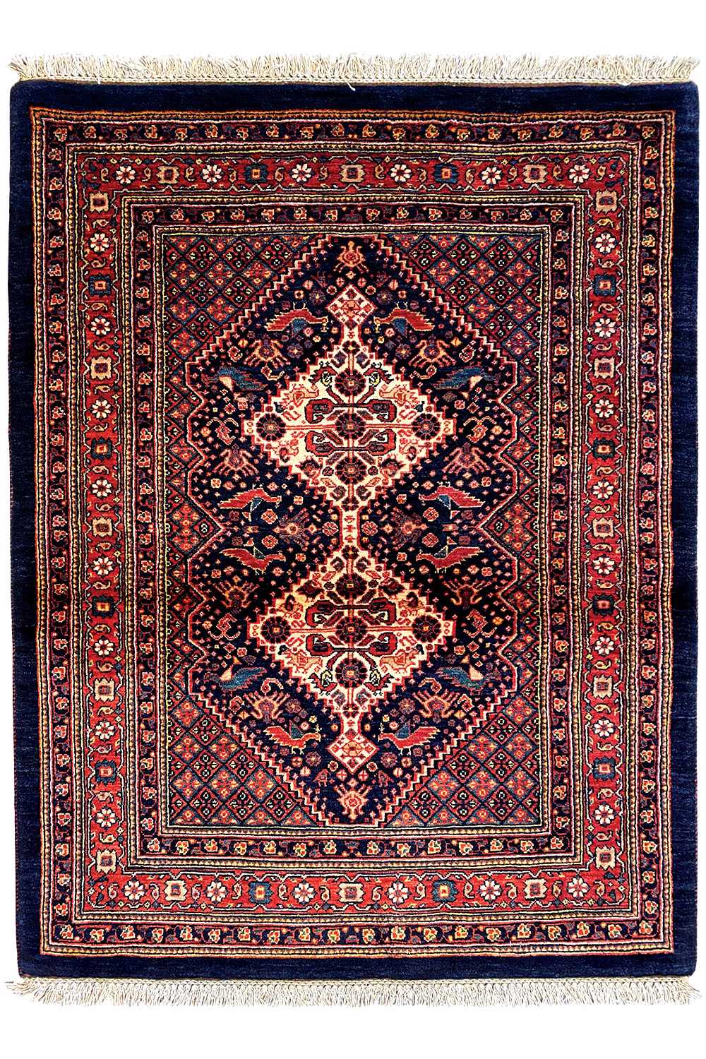 Qashqai exclusive rug (139x103 cm), front view with medallion and fringe