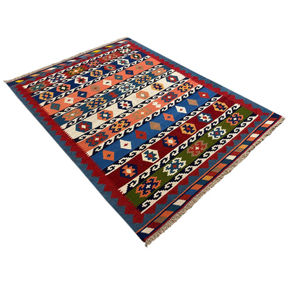 Qashqai-style kilim, 200x145 cm, diagonal view with a multicolored pattern