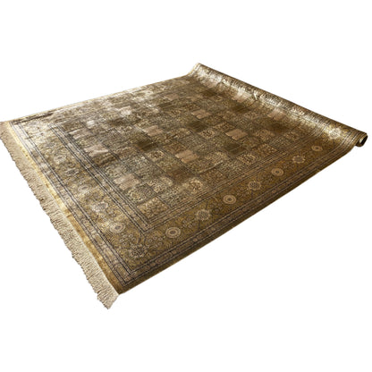 Brown-beige rug with geometric and round patterns, fringes on both sides