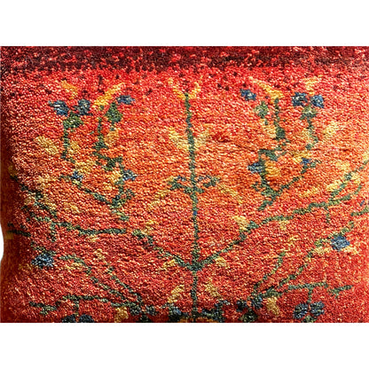 Hand-knotted cushion 40x40 cm, detail: red knitted fabric with floral vines