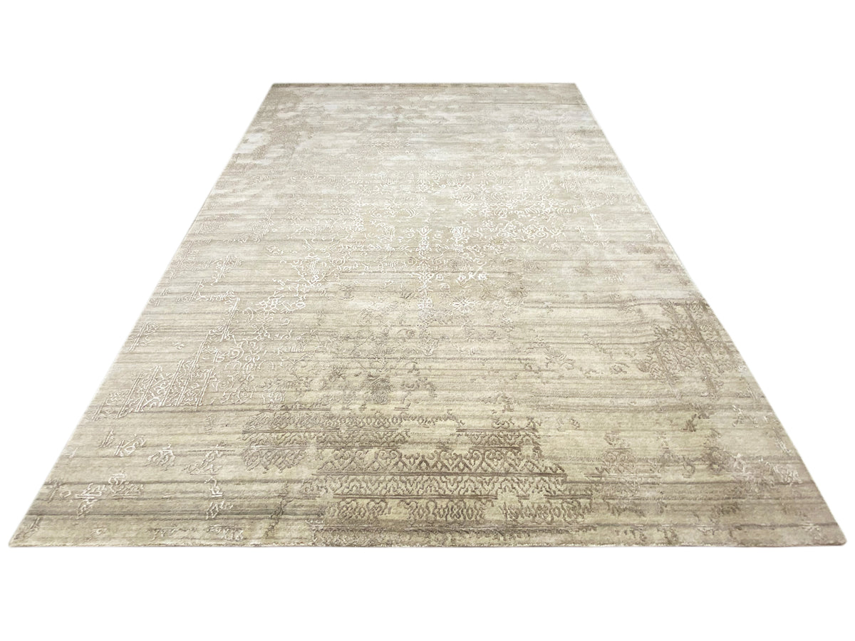 Gray designer rug with a wide central section and uniform ornamental texture