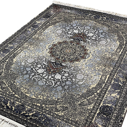 Persian rug 160x230 with a central medallion and dark border, fringes on the sides.