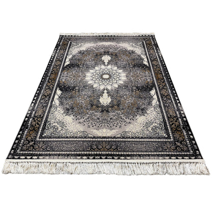 Vienna oriental rug, rectangular, central medallion, border pattern, with fringes