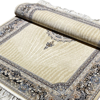Rug 160x230 cm when rolled: beige design with a dark border and fringes