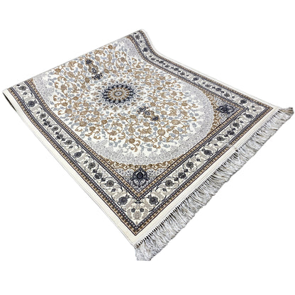 Oriental rug Leyla with a cream-colored pattern, central medallion, border, and fringes