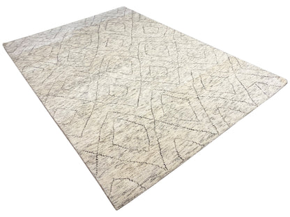 Berber rug, rectangular, light beige base with dark gray diamond pattern, flat-weave