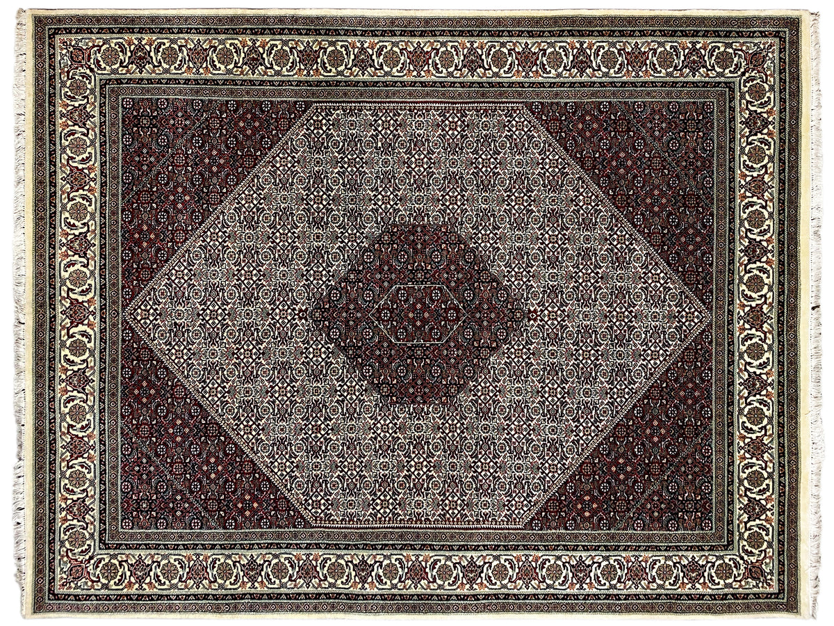 Bidjar carpet: square decorative field with a delicate medallion in red and dark brown