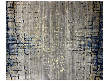 Hand-knotted rug: rectangular pattern in light gray with deep blue areas