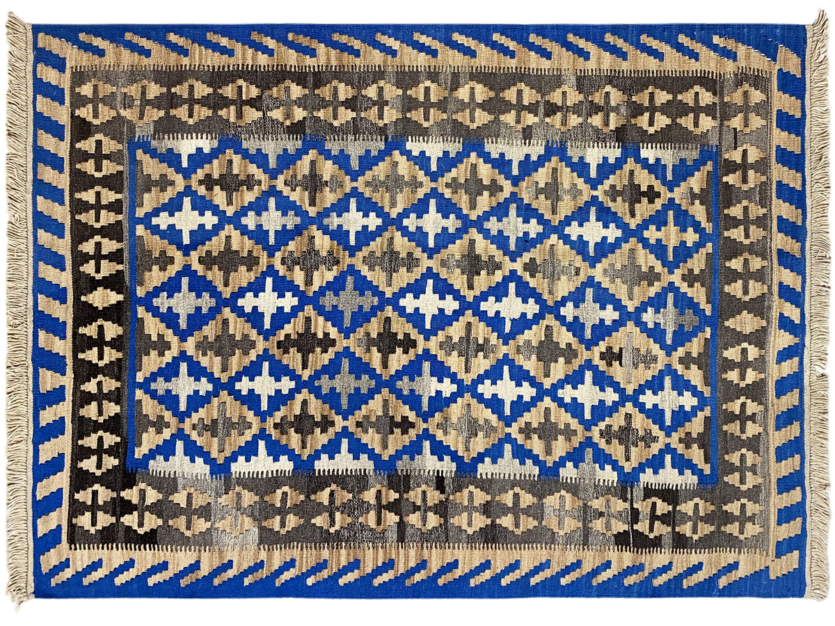 Kilim rug with a wide border: blue diamond and cross pattern, fringes all around