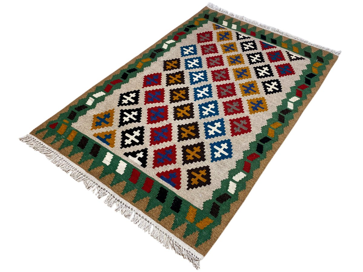Kelim-Qashqai rug 147x95 cm, diagonal view with diamonds and colorful borders