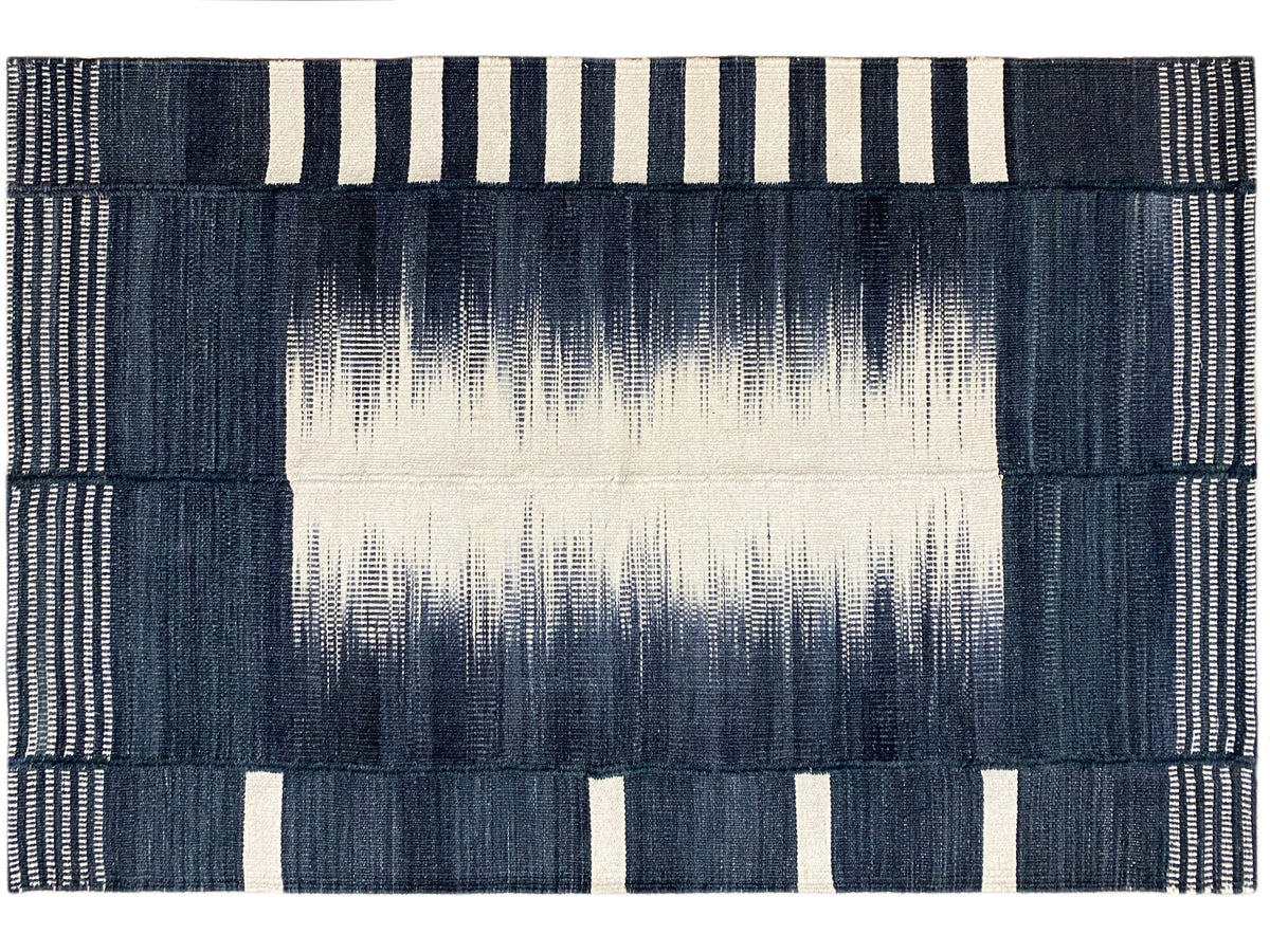 Kelim rug 150x100 cm with a light central stripe and dark blue striped borders