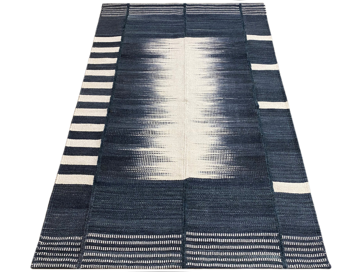 Kilim rug 150x100 cm, dark blue with white-beige stripes in the border
