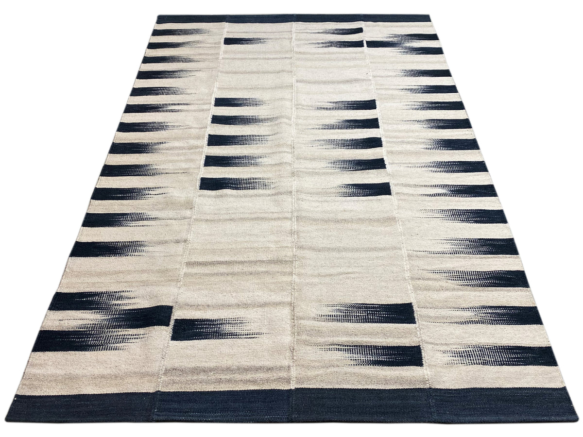 Kelim rug 170x240 cm, cream-colored with gridded dark blue rectangles