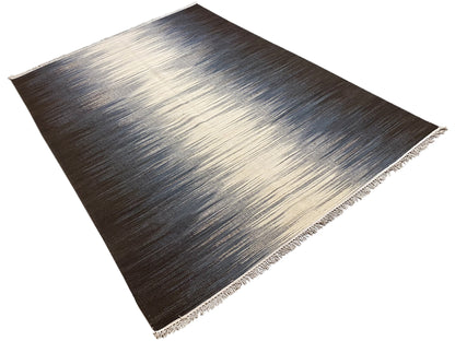 Kelim-Teppich (170x240 cm) dunkelbraun-grau mit beigen Linien, Fransen am Rand