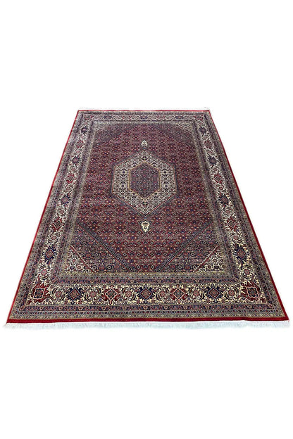 Bidjar rug 303x200 cm, flat-lying, red field with medallion and border