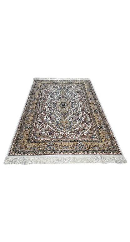 Flat-laid rug with medallion design, multicolored, light-colored fringe on the edges
