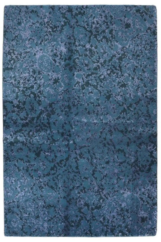 Vintage rug in blue with an abstract pattern, 213x151 cm.