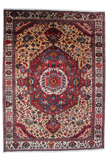 Bakhtiari rug 320x234 cm with a square central medallion in a red-and-blue design