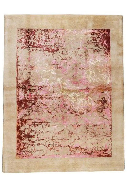 Rug with a square, abstract pattern in red/pink on a beige background