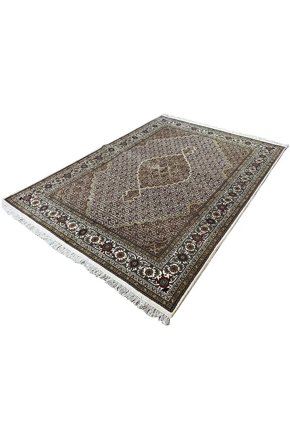 Classic rug with a dark border, large medallion, and fringes all around