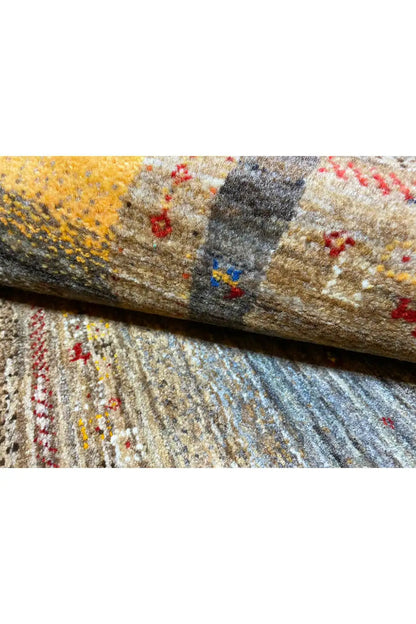 Rug (160x99 cm) Detail of the pile: patterned threads in gray, red, and yellow