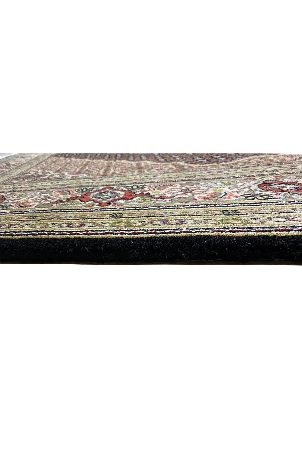 Rug with a multicolored patterned border and visible edge finishing