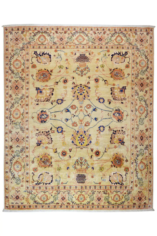 Rectangular Sultan Abad Exclusive rug with animal and floral motifs, cream & multicolored