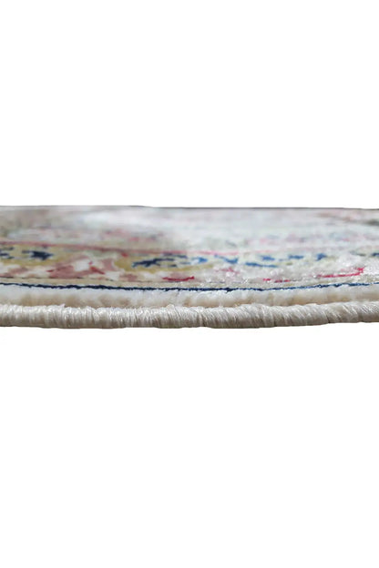 Machine-woven rug: fringed edge, cream-colored border and woven texture