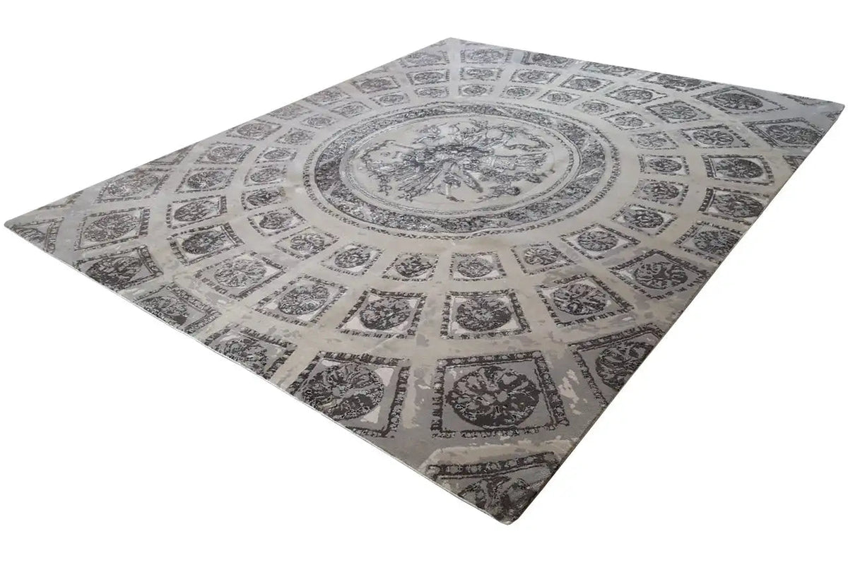 Rug 313x252 cm with a round decorative medallion and ornaments in beige/dark gray