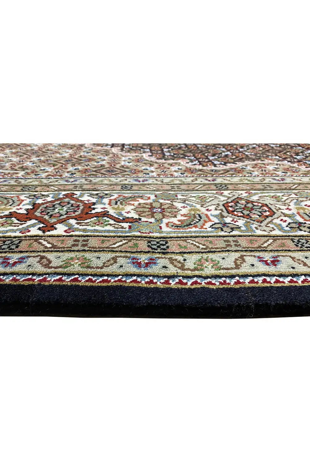 Carpet edge with border strip and colorful patterns, with fringe