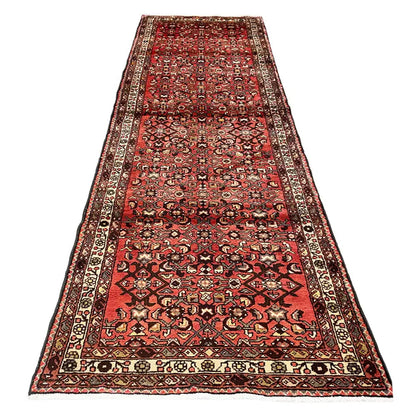 Hamadan runner 333x102 cm with a red ornamental pattern and a wide border edge