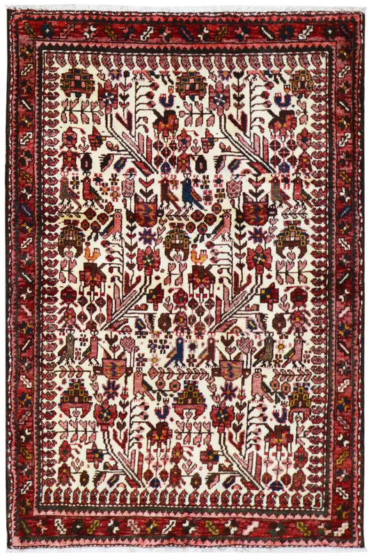 Oriental rug with a patterned medallion and red-and-white tones, 152x110 cm
