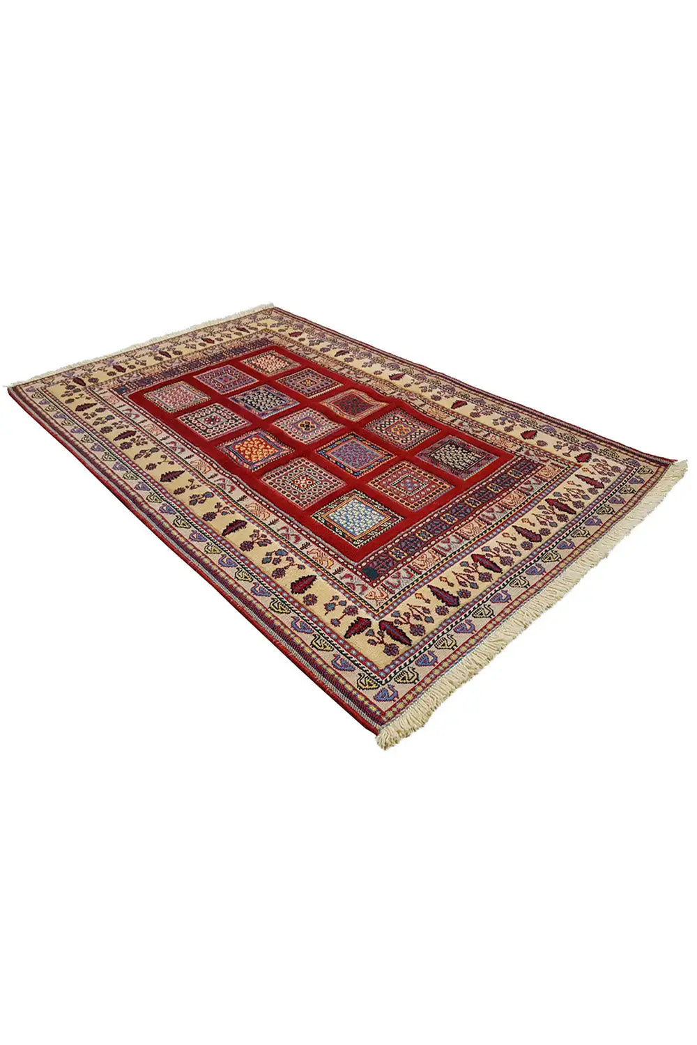 Soumak rug 156x101 cm in red and cream with a geometric checkered design and fringe.