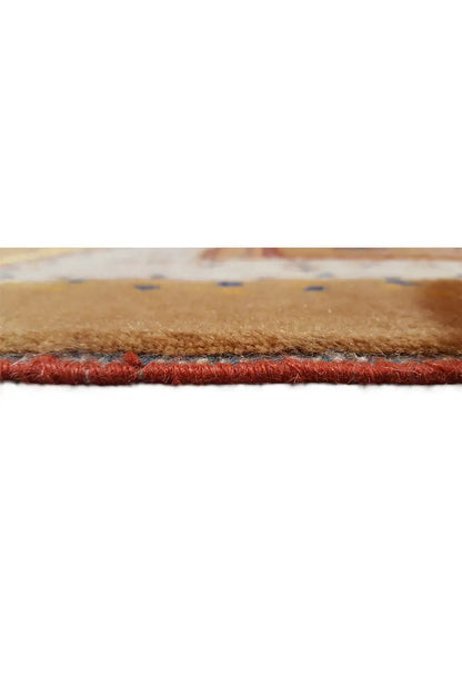 Carpet edge with a bound border and short fringe trim, brown