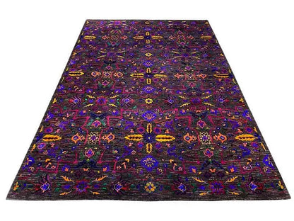 Silk sari 240x169 cm, spread out in a trapezoidal shape with a colorful ornamental pattern