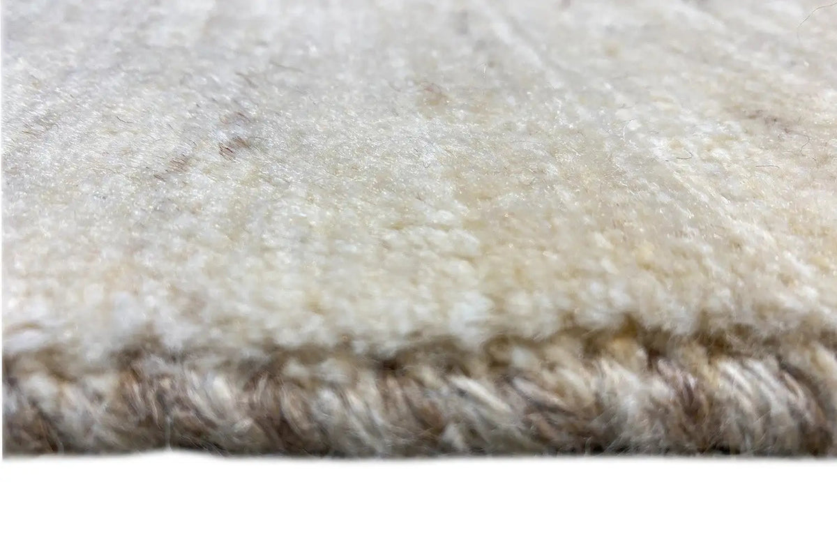 Gabbeh rug 146x74 cm close-up: dense pile at the edge