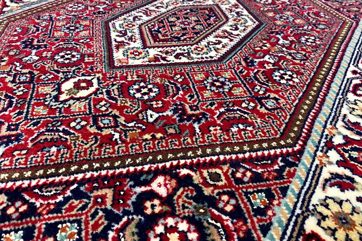 Bidjar rug (92x60 cm) with a red, blue, and cream ornamental pattern