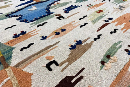 Kilim Qashqai rug: Detail with many small figures and animals in the pattern
