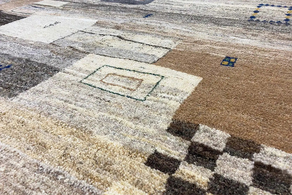 Gabbeh rug: beige ornament with dark gray block patterns
