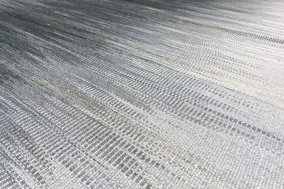 Gray ombré kelim dhurrie rug with a fine woven texture