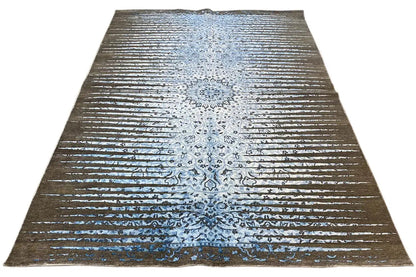 Designer rug, rectangular: blue ornamental motif on a brown background with diagonal lines