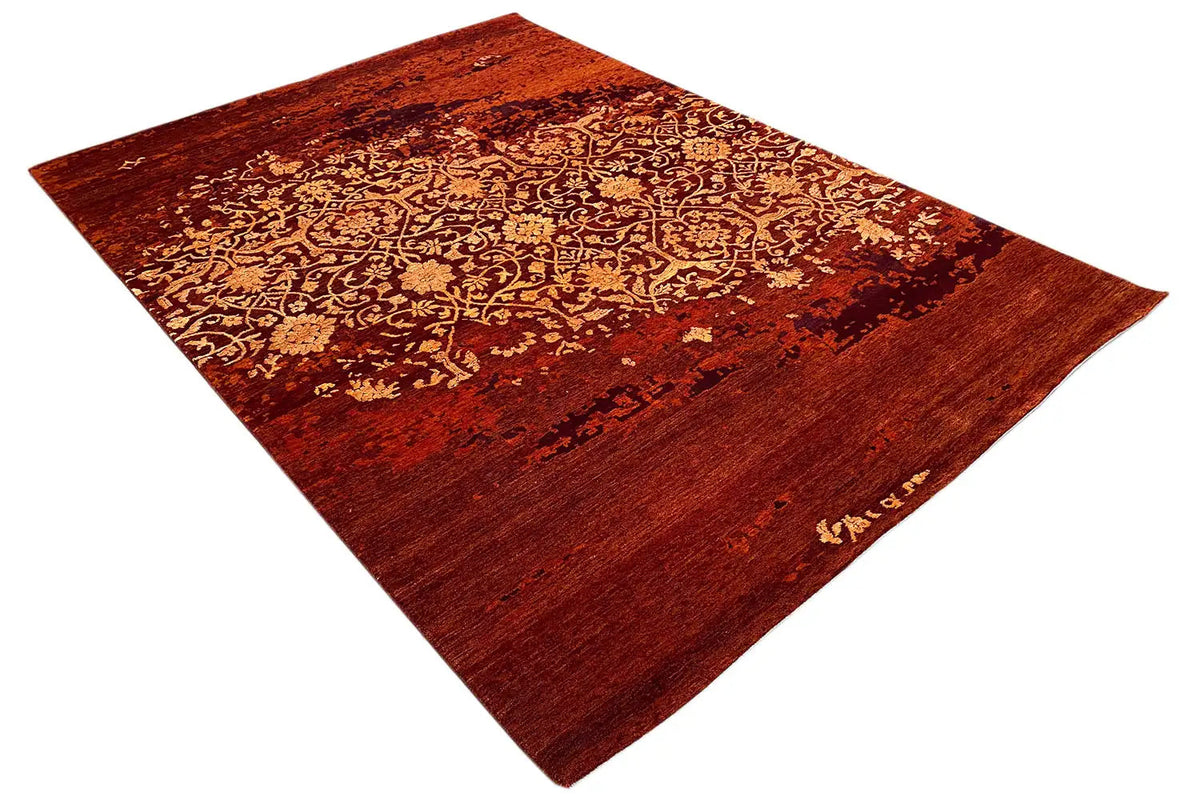 Rug 243x173 cm in reddish brown, gold ornamentation areas