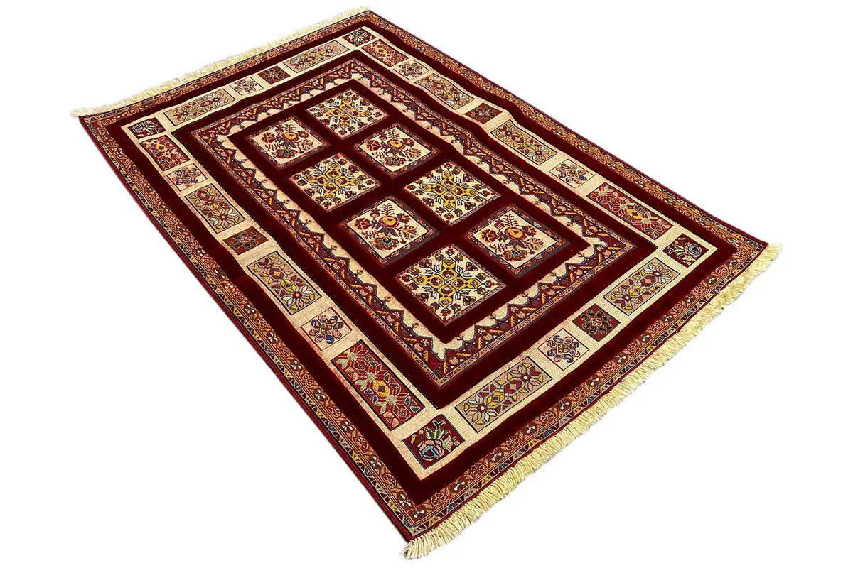 Soumak rug (147 x 103 cm): oblique view of a red ornamental field with a border trim