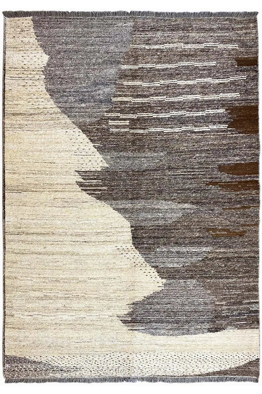 Rectangular Qashqai kilim rug with beige and gray zigzag block patterns