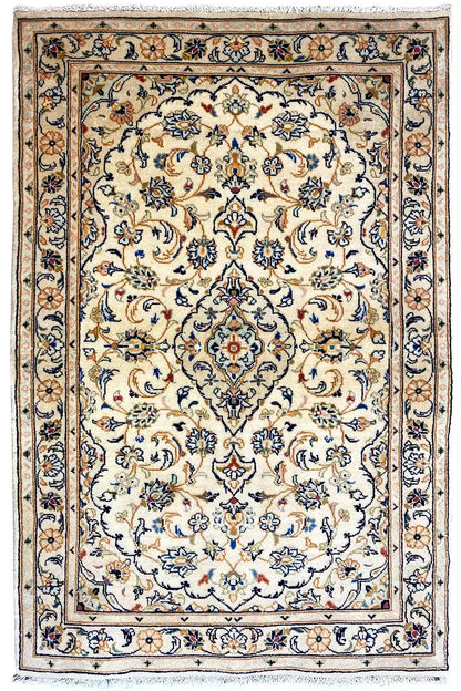 Beige Keshan rug with an ornamental pattern, 148x98 cm